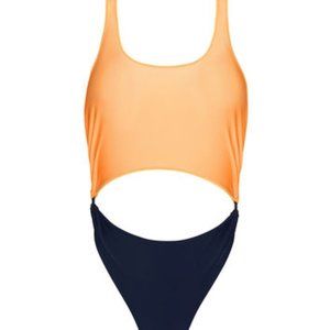 Triangl One Piece size XS